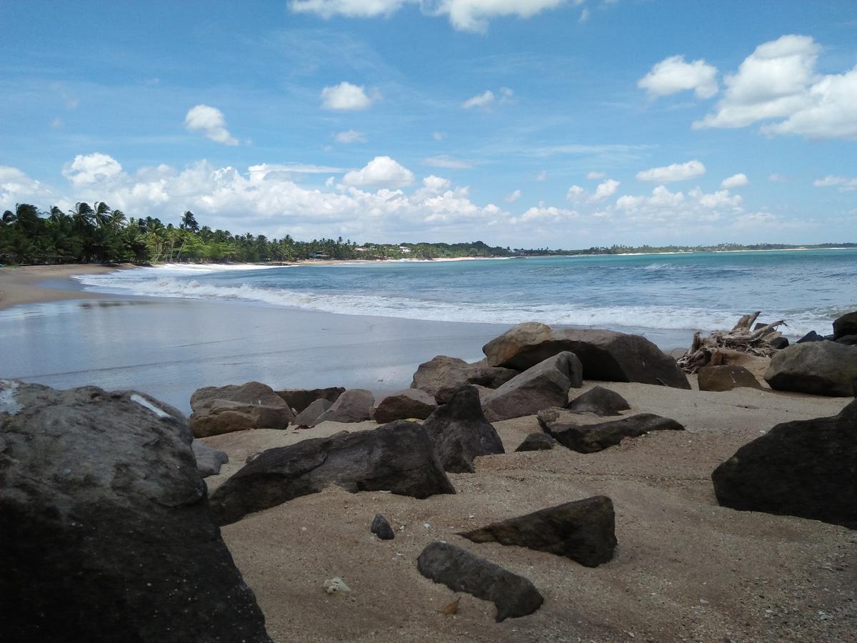 Parei Beach Inn Tangalle Bagian luar foto