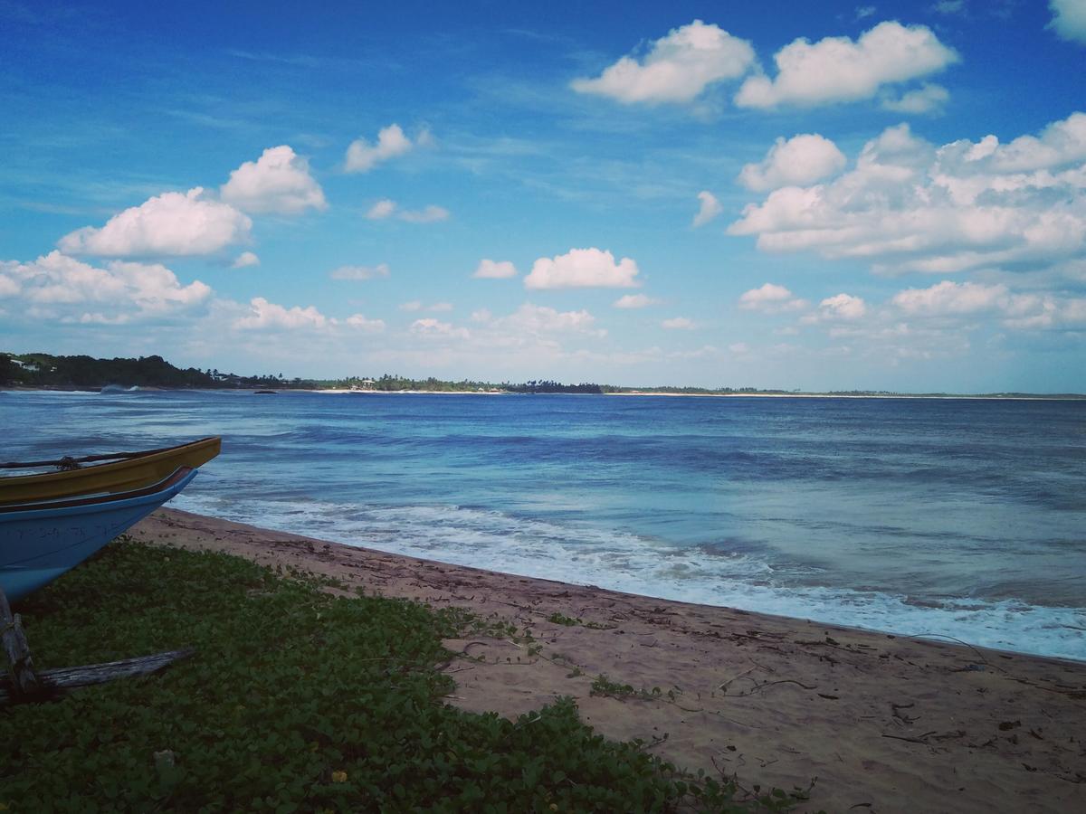 Parei Beach Inn Tangalle Bagian luar foto