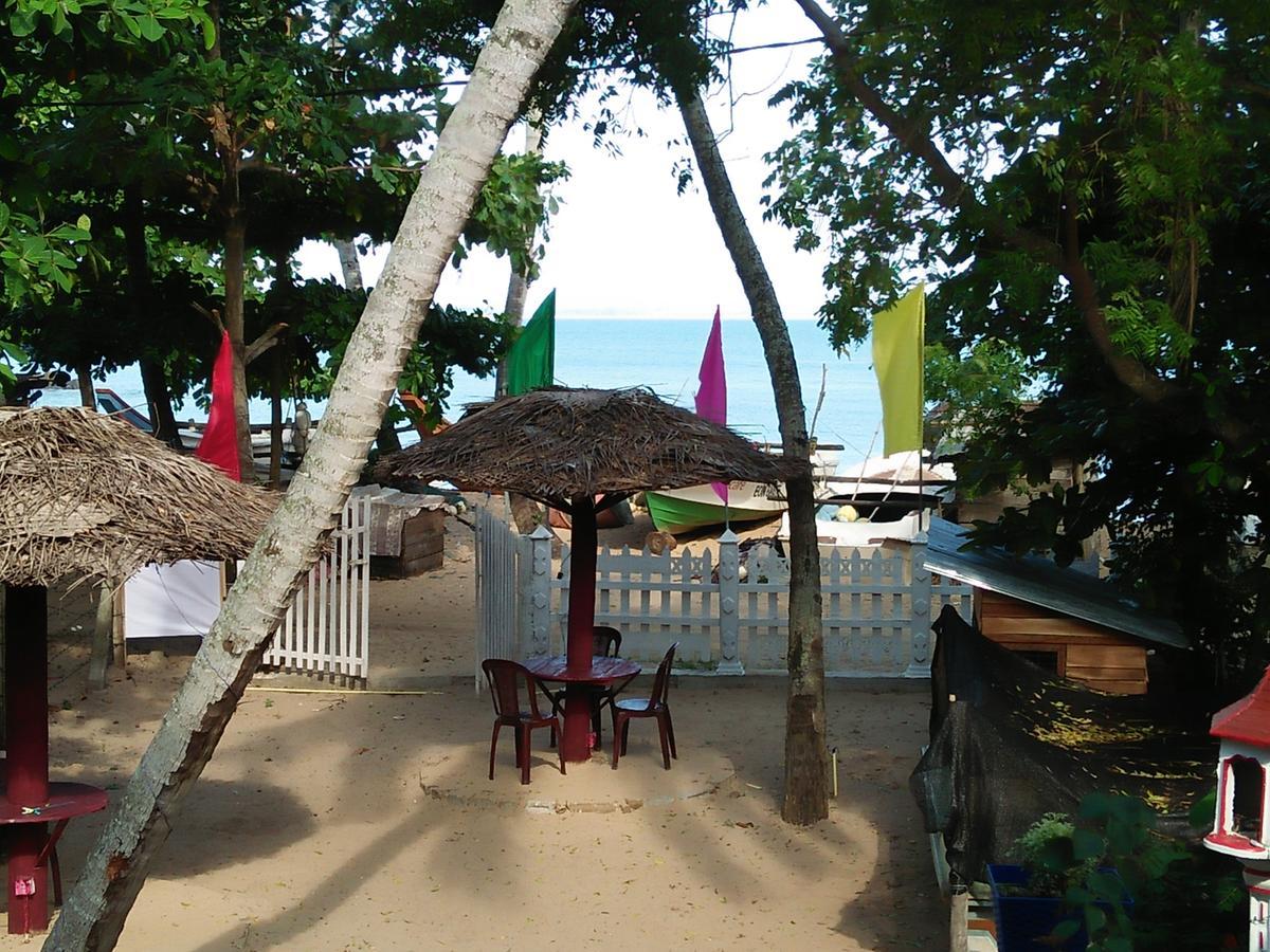 Parei Beach Inn Tangalle Bagian luar foto